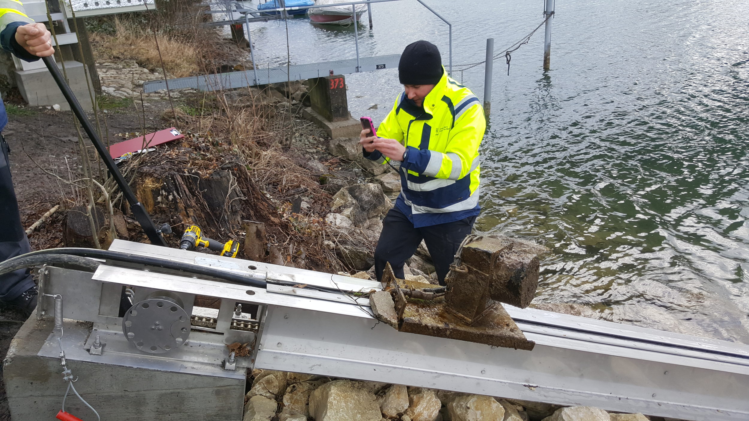 Neue Durchflussmessung Der Aare Am Bielersee STEBATEC